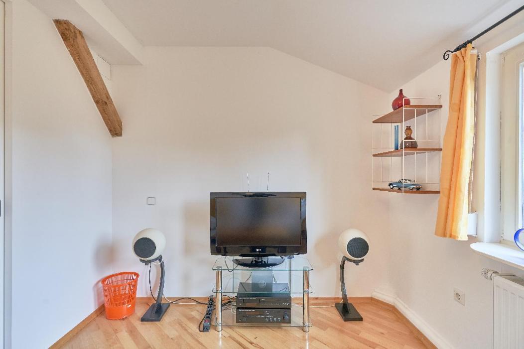 Ferienwohnung Neukoelln Берлин Экстерьер фото